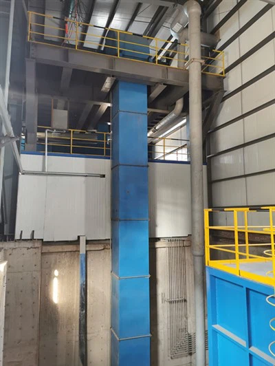 DJFB モデル代替燃料用クローズド側壁ベルト コンベヤー